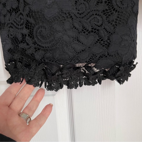 BCBG MAXAZRIA BLACK LACE MINI COCKTAIL DRESS - Picture 9 of 15